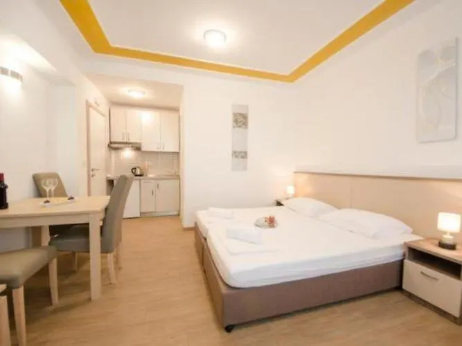 Apartment Guest House Mia St Split