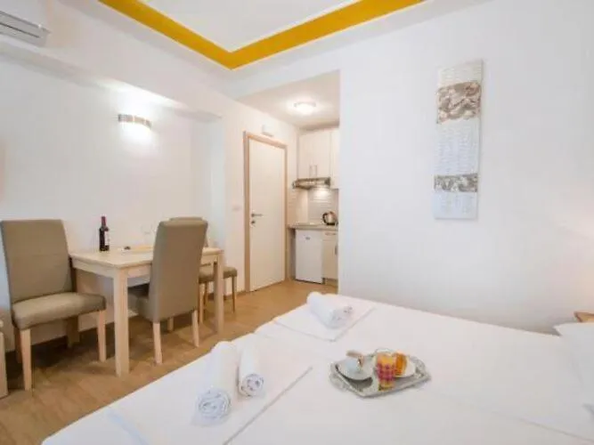 Guest House Mia St Split Apartment